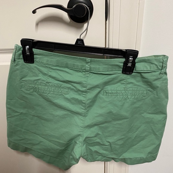 Women’s Old Navy shorts all size 10 - Picture 6 of 11